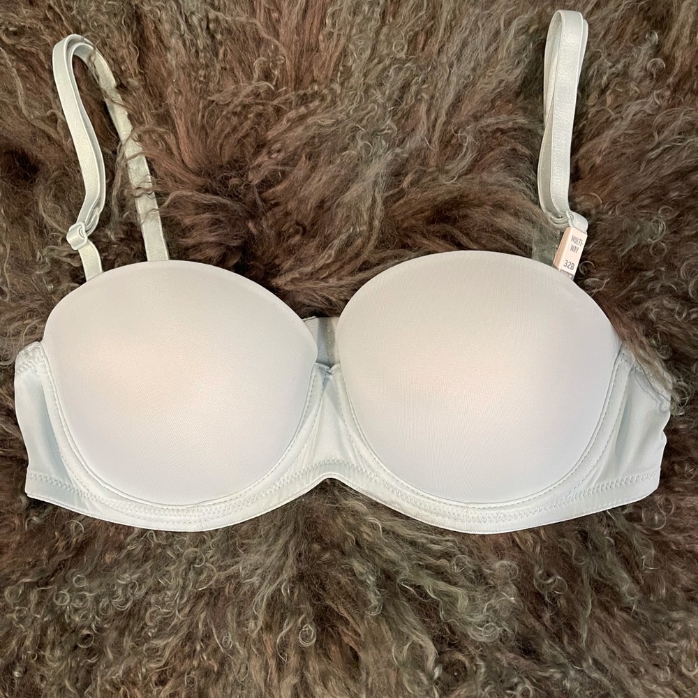 Brand new Victoria’s Secret PINK size 32B bra